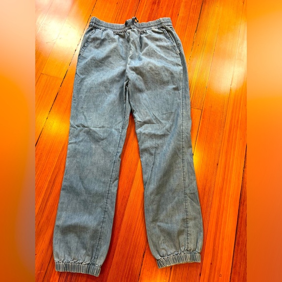 Vineyard Vines girls lightweight denim pull on pants - Picture 1 of 3